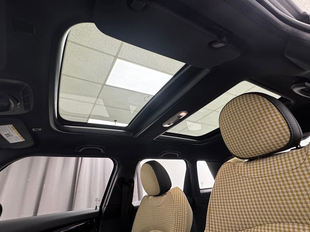 Used 2023 MINI Cooper S w/ MINI Resolute Edition image 27