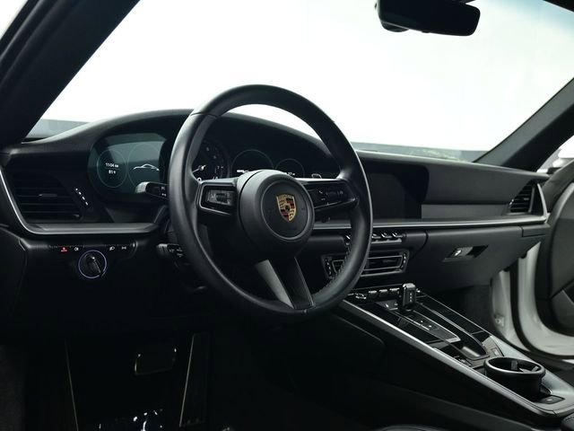 Used 2020 Porsche 911 Carrera 4S AWD/4WD image 36