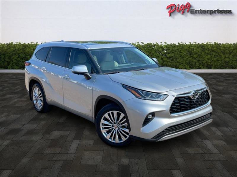 Used 2024 Toyota Highlander LE image 57