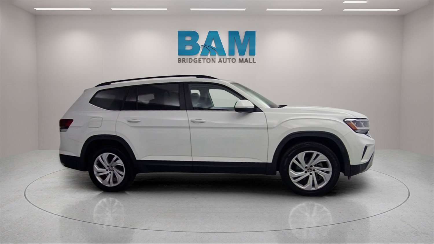 Used 2021 Volkswagen Atlas SE w/ Panoramic Sunroof Package image 8