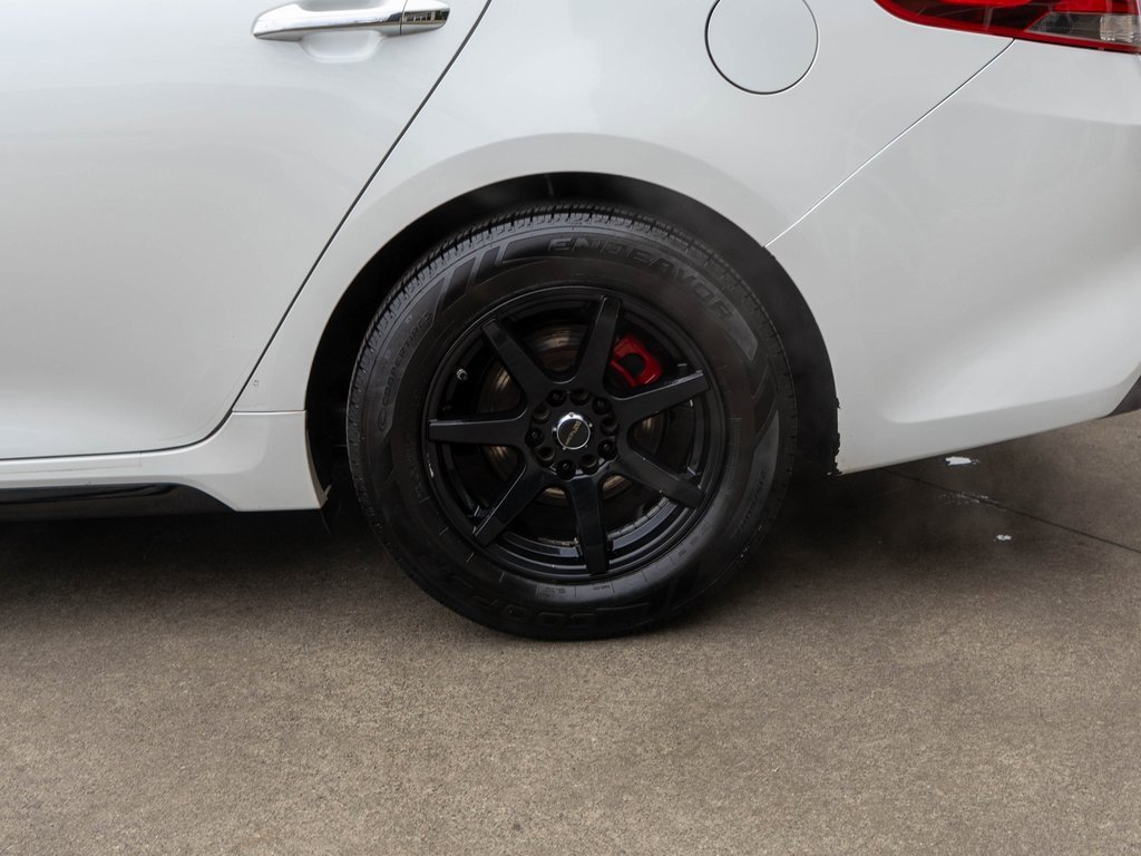 Used 2017 Kia Optima SX image 30