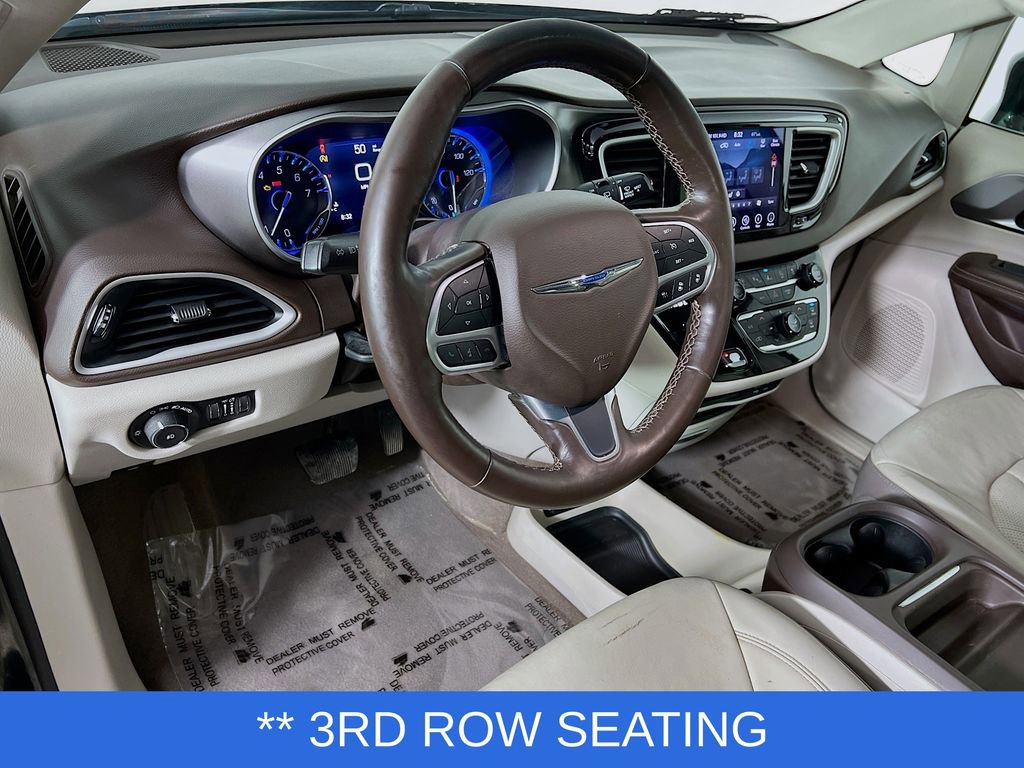 Used 2019 Chrysler Pacifica Touring-L w/ Advanced Safetytec Group image 10