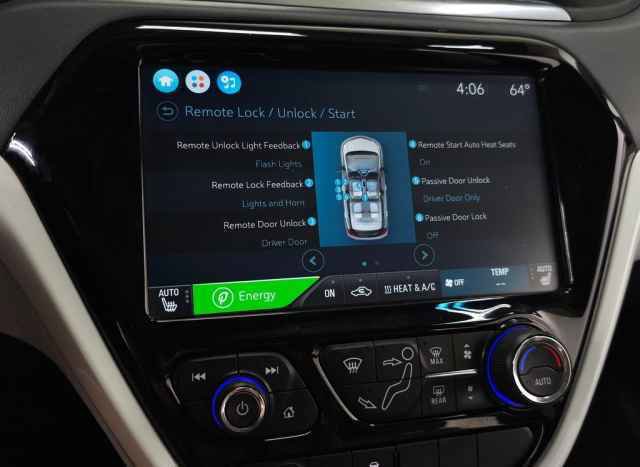 Used 2017 Chevrolet Bolt LT FWD image 25