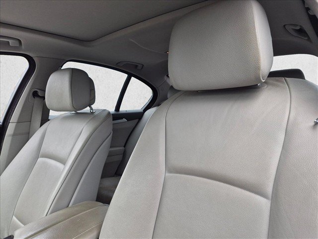 Used 2012 BMW 528i Sedan RWD image 9