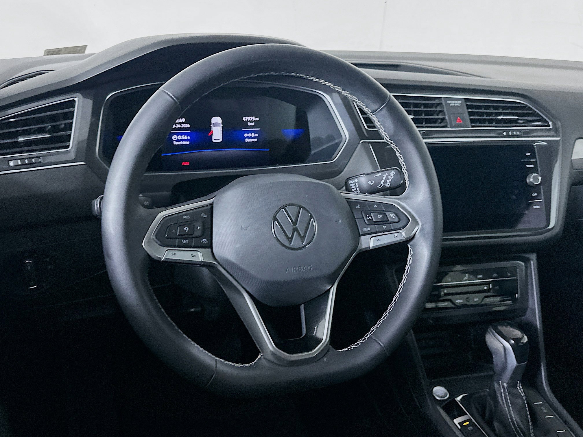 Used 2023 Volkswagen Tiguan SE image 18