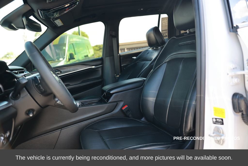 Used 2023 Jeep Grand Cherokee Overland w/ Rear Seat Video Group I image 17