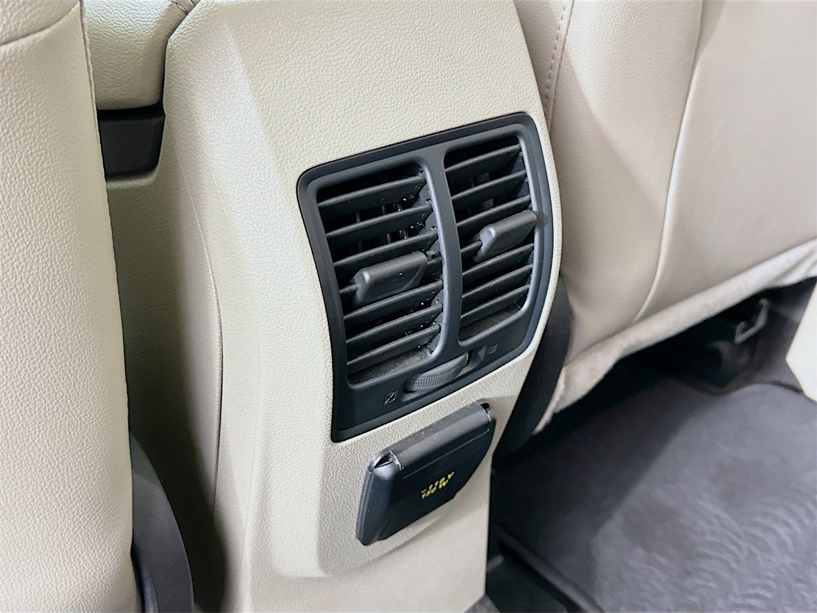 Used 2017 Ford Escape Titanium w/ Equipment Group 301A image 26