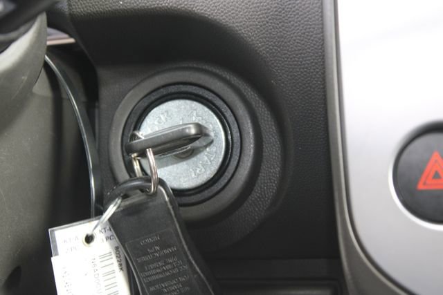 Used 2017 Nissan Frontier SV image 24