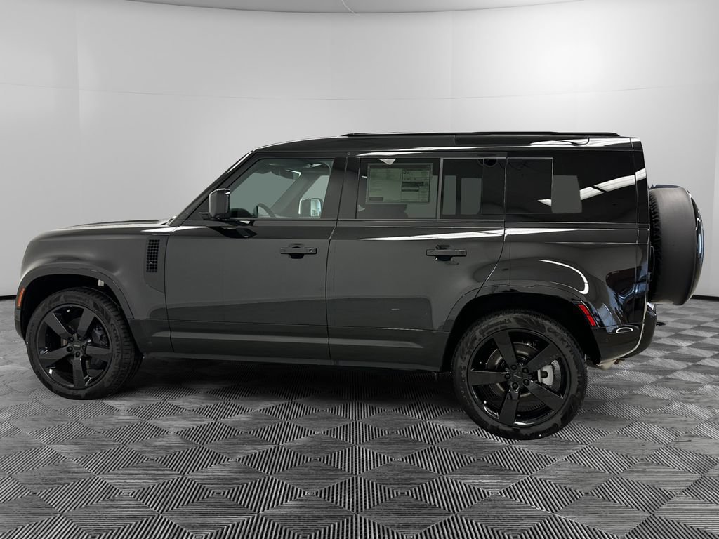 New 2026 Land Rover Defender 110 X-Dynamic SE AWD/4WD image 2