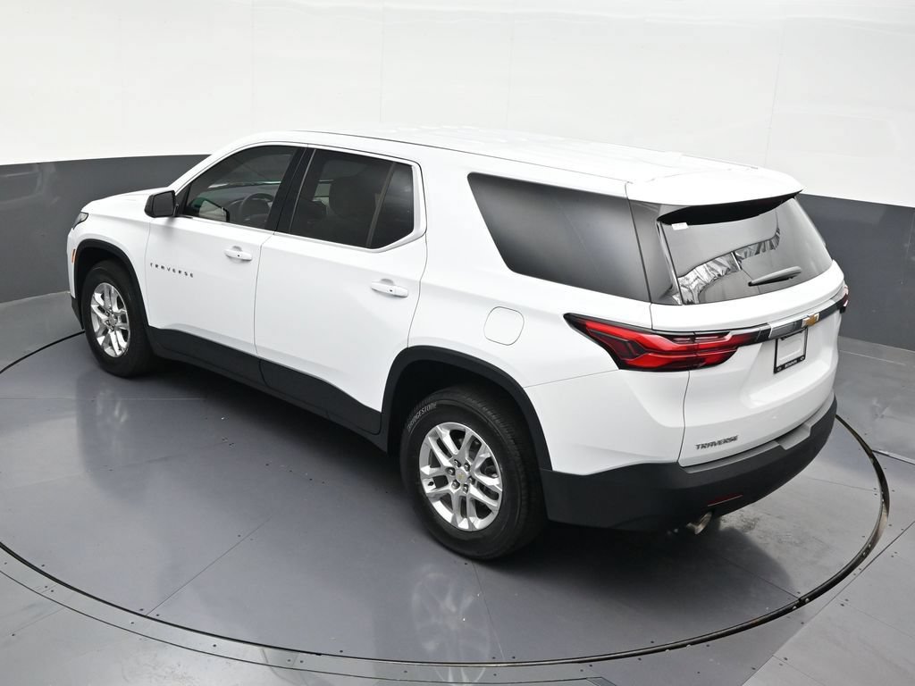Used 2023 Chevrolet Traverse LS FWD image 22