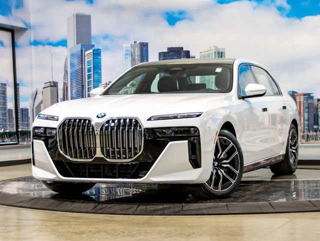 Used 2026 BMW 740i xDrive w/ Executive Package AWD/4WD image 2