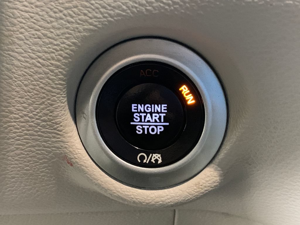 Used 2019 Chrysler Pacifica Touring-L Plus FWD image 27