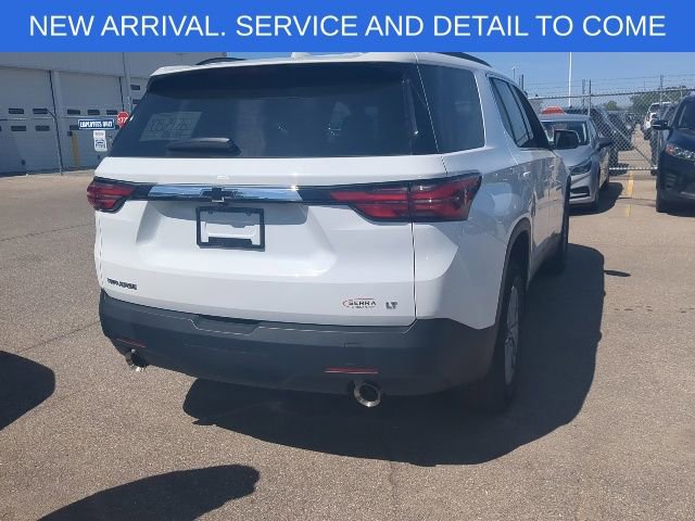 Used 2023 Chevrolet Traverse LT FWD image 7