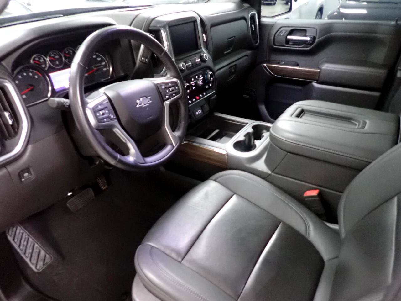 Used 2022 Chevrolet Silverado 1500 LT Trail Boss w/ Convenience Package II image 14