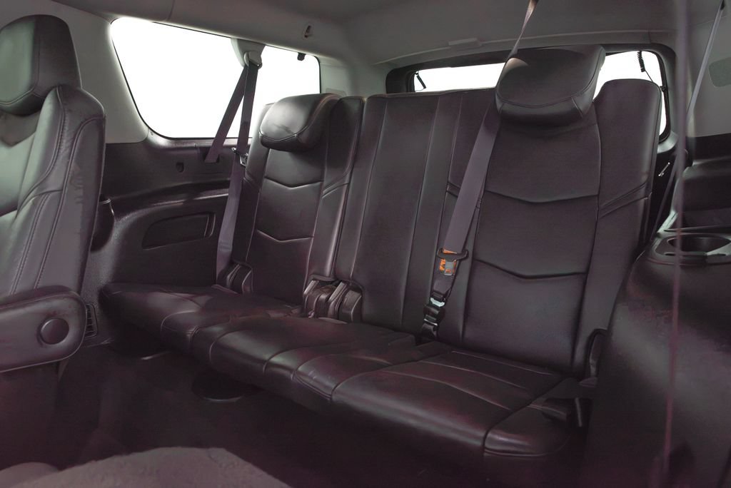 Used 2017 Cadillac Escalade ESV Premium Luxury AWD/4WD image 9