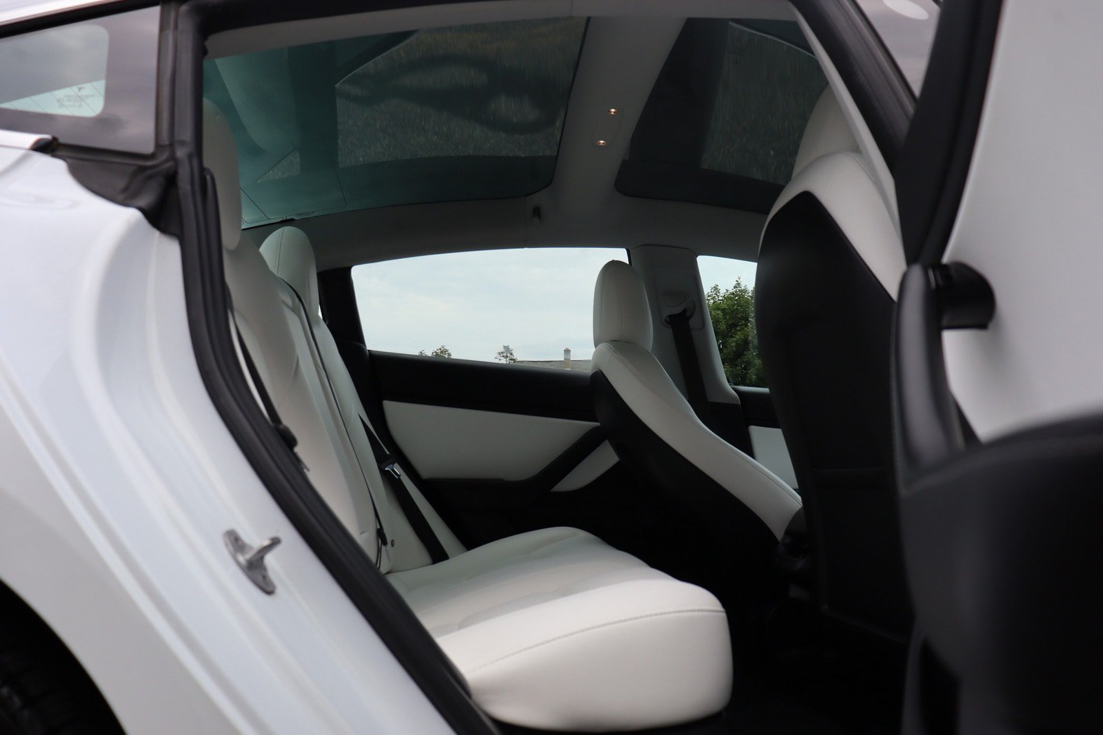 Used 2018 Tesla Model 3 Performance AWD/4WD image 19