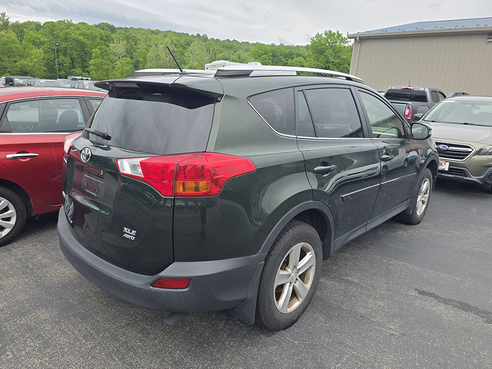 Used 2013 Toyota RAV4 XLE AWD/4WD image 3