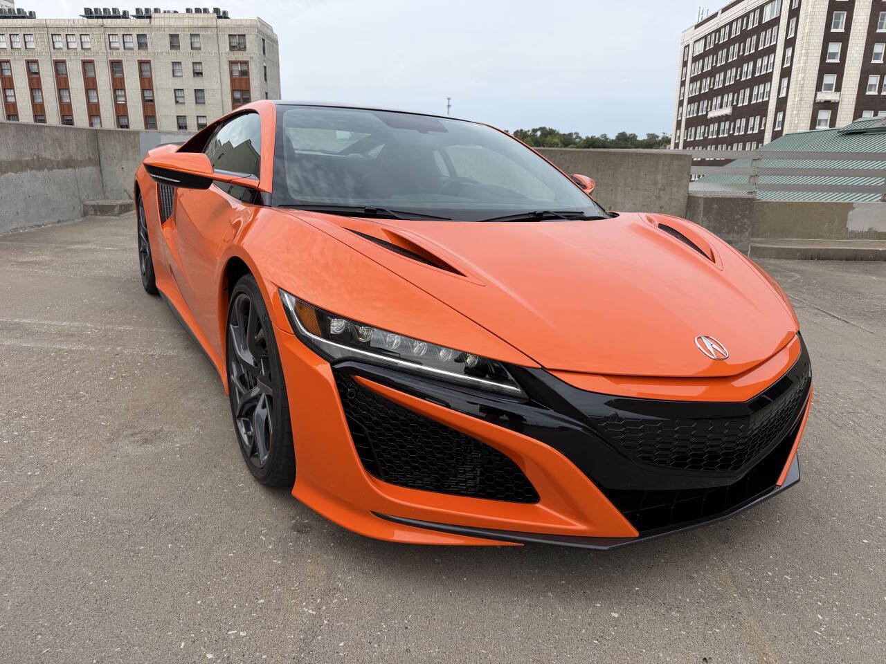 Used 2019 Acura NSX AWD/4WD image 4