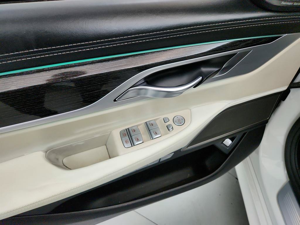 Used 2017 BMW 750i xDrive AWD/4WD image 22