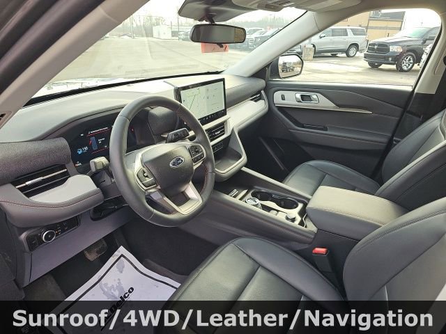 Used 2025 Ford Explorer Active w/ Active Comfort Package image 12