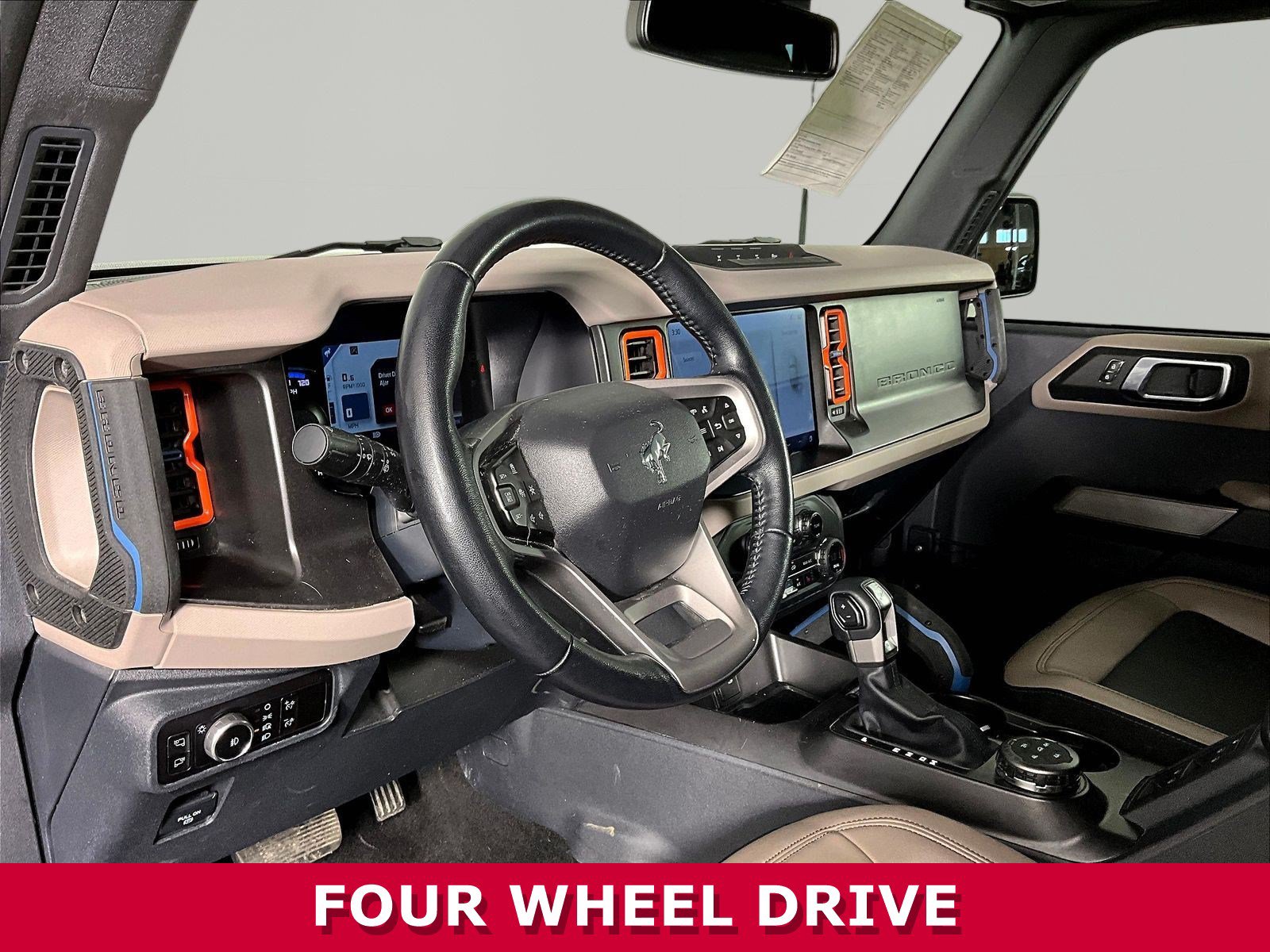 Used 2023 Ford Bronco Wildtrak AWD/4WD image 14