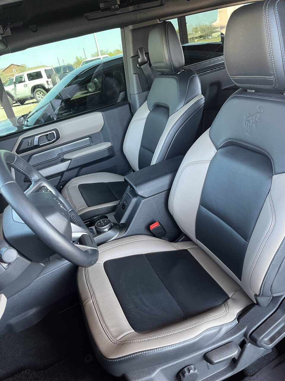 Used 2023 Ford Bronco Wildtrak image 15