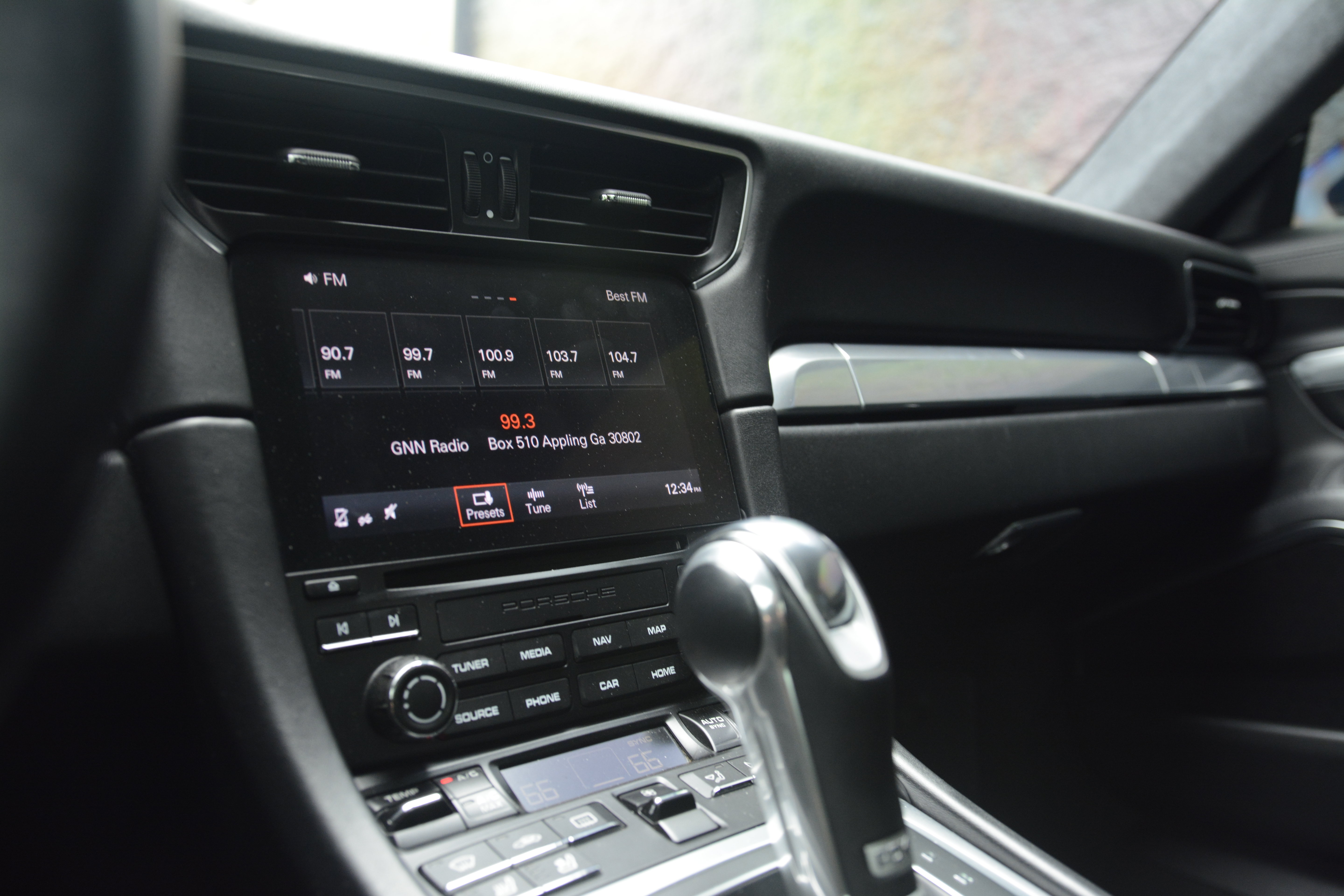 Certified 2018 Porsche 911 Carrera 4S AWD/4WD image 20