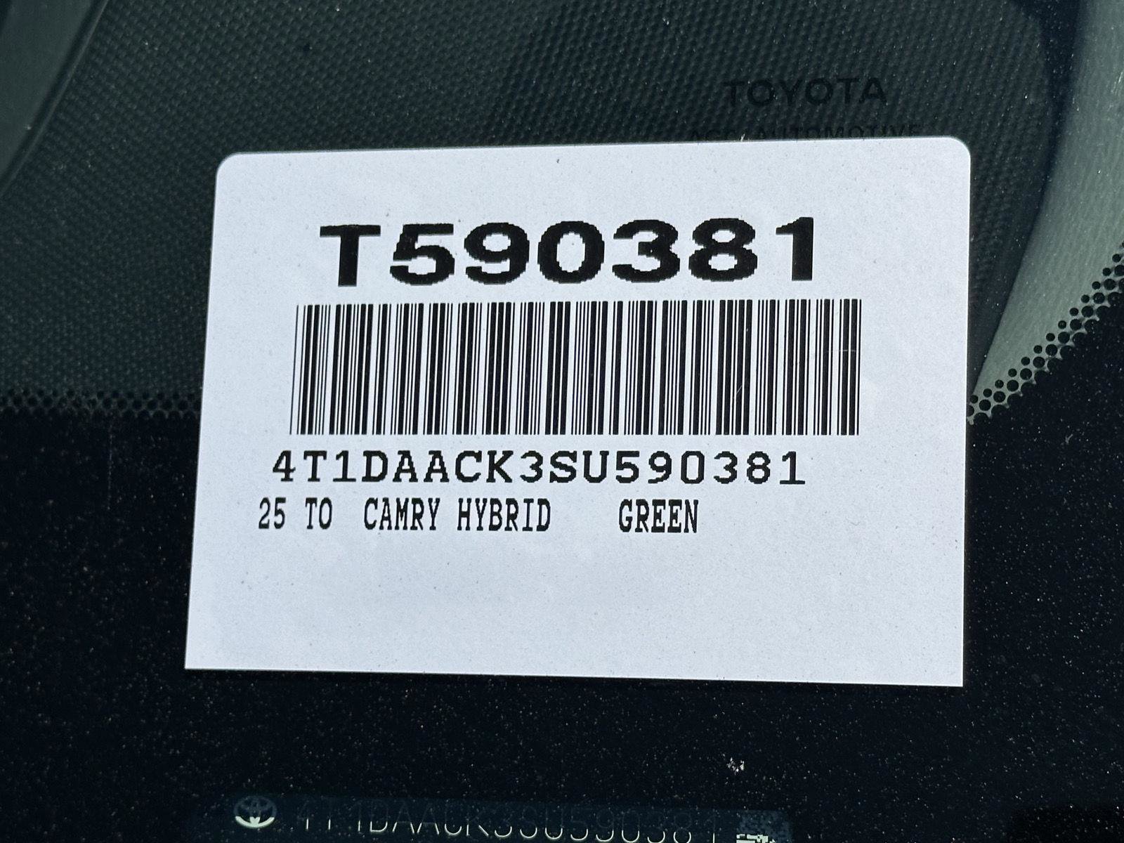 Used 2025 Toyota Camry XLE w/ Premium Plus Package FWD image 15