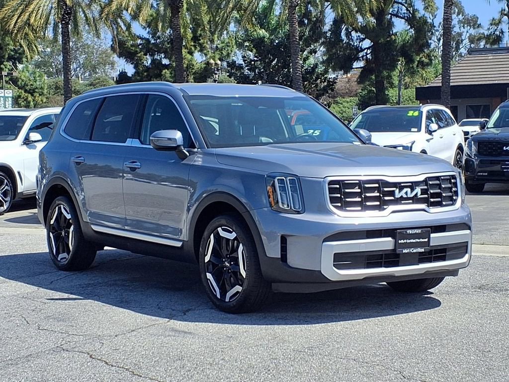 Used 2024 Kia Telluride S image 7