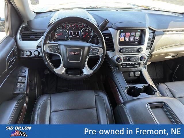 Certified 2018 GMC Yukon XL SLT w/ Premium Edition AWD/4WD image 10