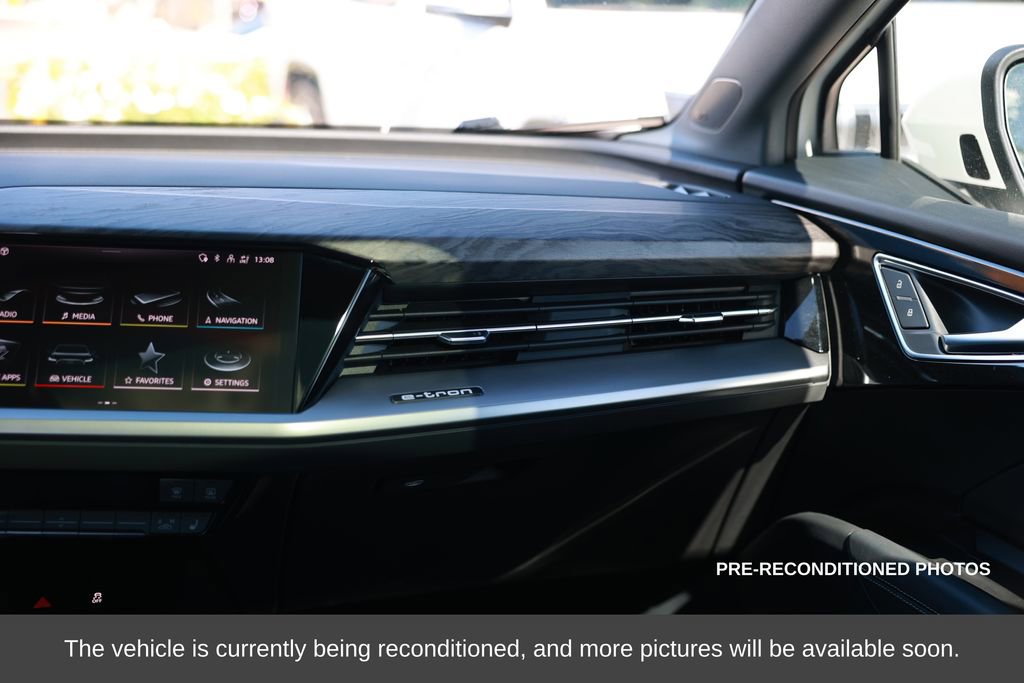 Used 2024 Audi Q4 e-tron Premium Plus w/ Premium Plus image 28