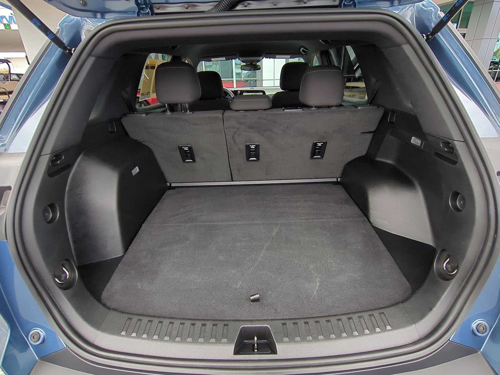 Used 2025 Chevrolet Equinox LT FWD image 25