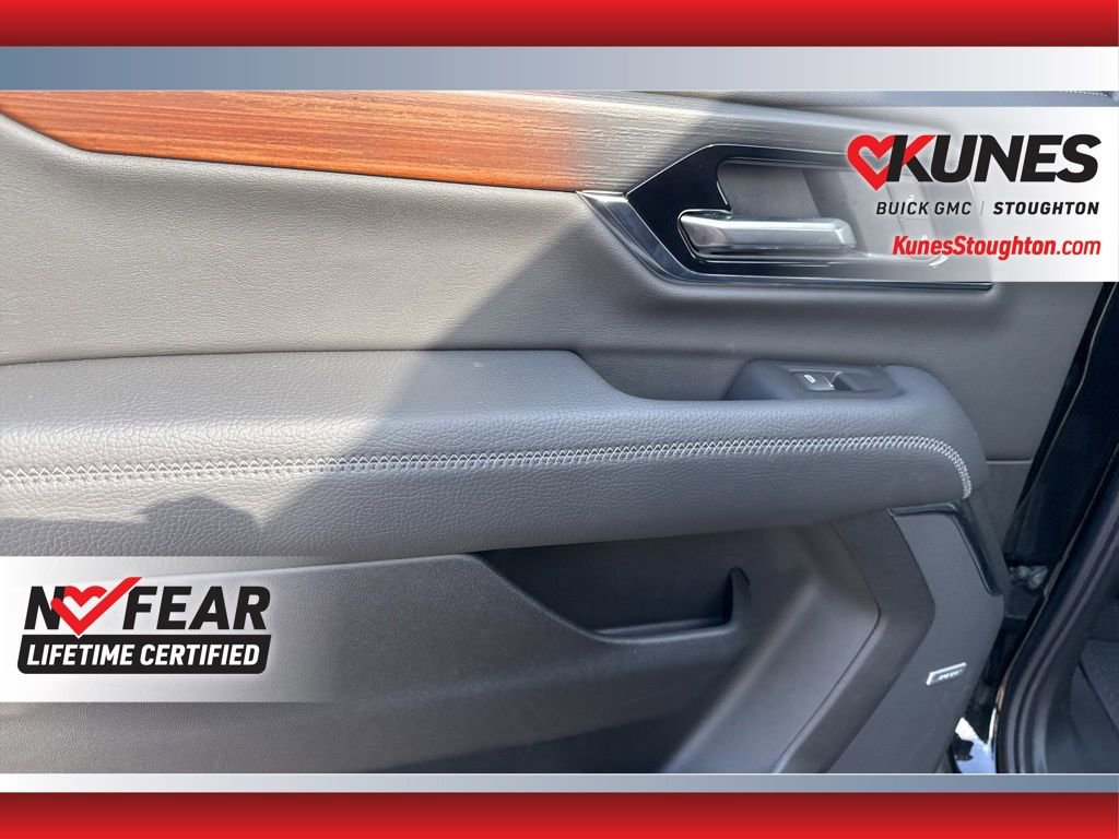 Used 2025 GMC Yukon XL Denali image 36