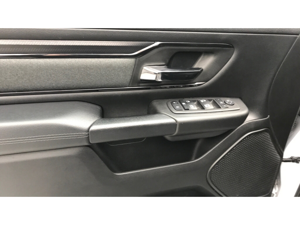 Used 2023 RAM 1500 Big Horn AWD/4WD image 9