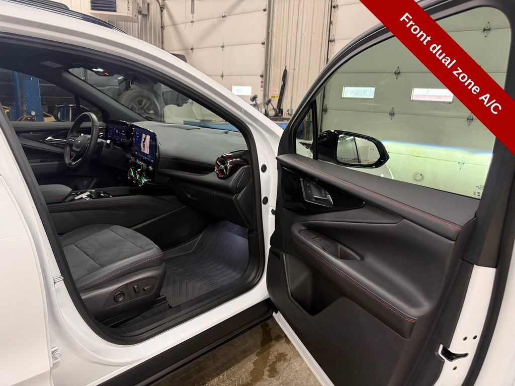 Used 2024 Chevrolet Blazer EV RS AWD/4WD image 42