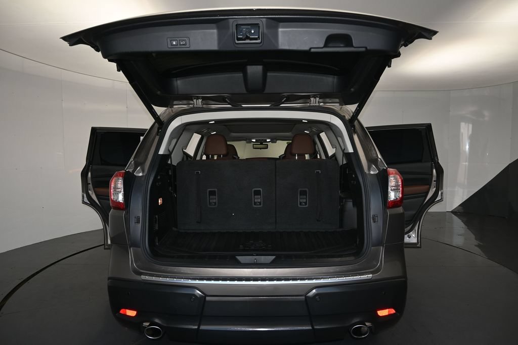 Used 2022 Subaru Ascent Touring w/ Popular Package #2A AWD/4WD image 11