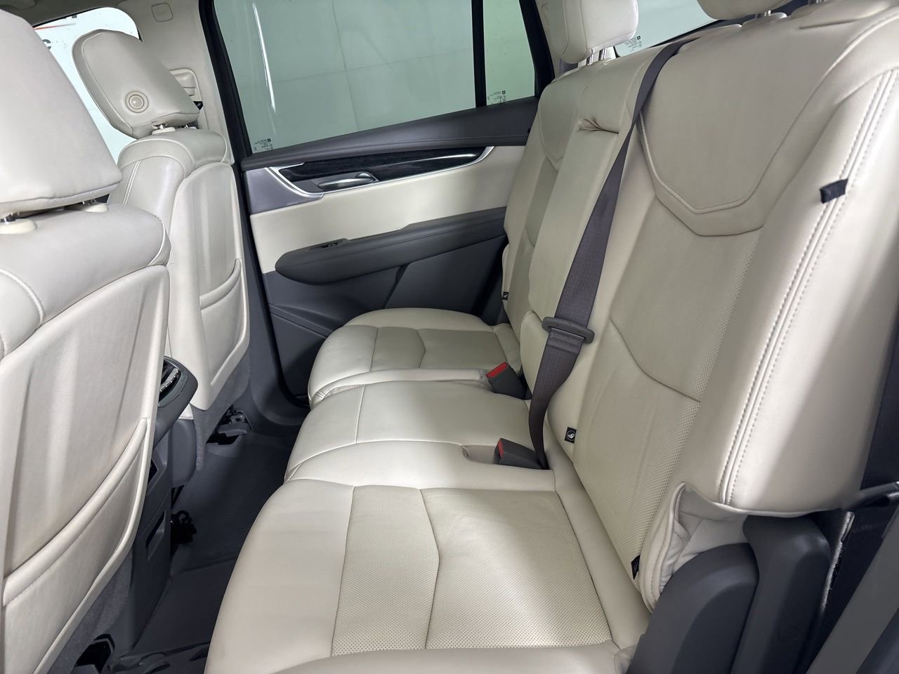 Used 2023 Cadillac XT6 Premium Luxury w/ Technology Package image 22