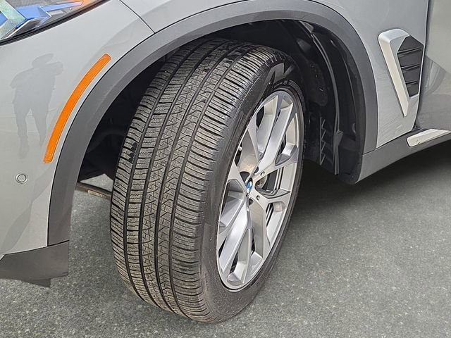 Certified 2026 BMW X5 xDrive40i w/ Parking Assistance Package AWD/4WD image 29