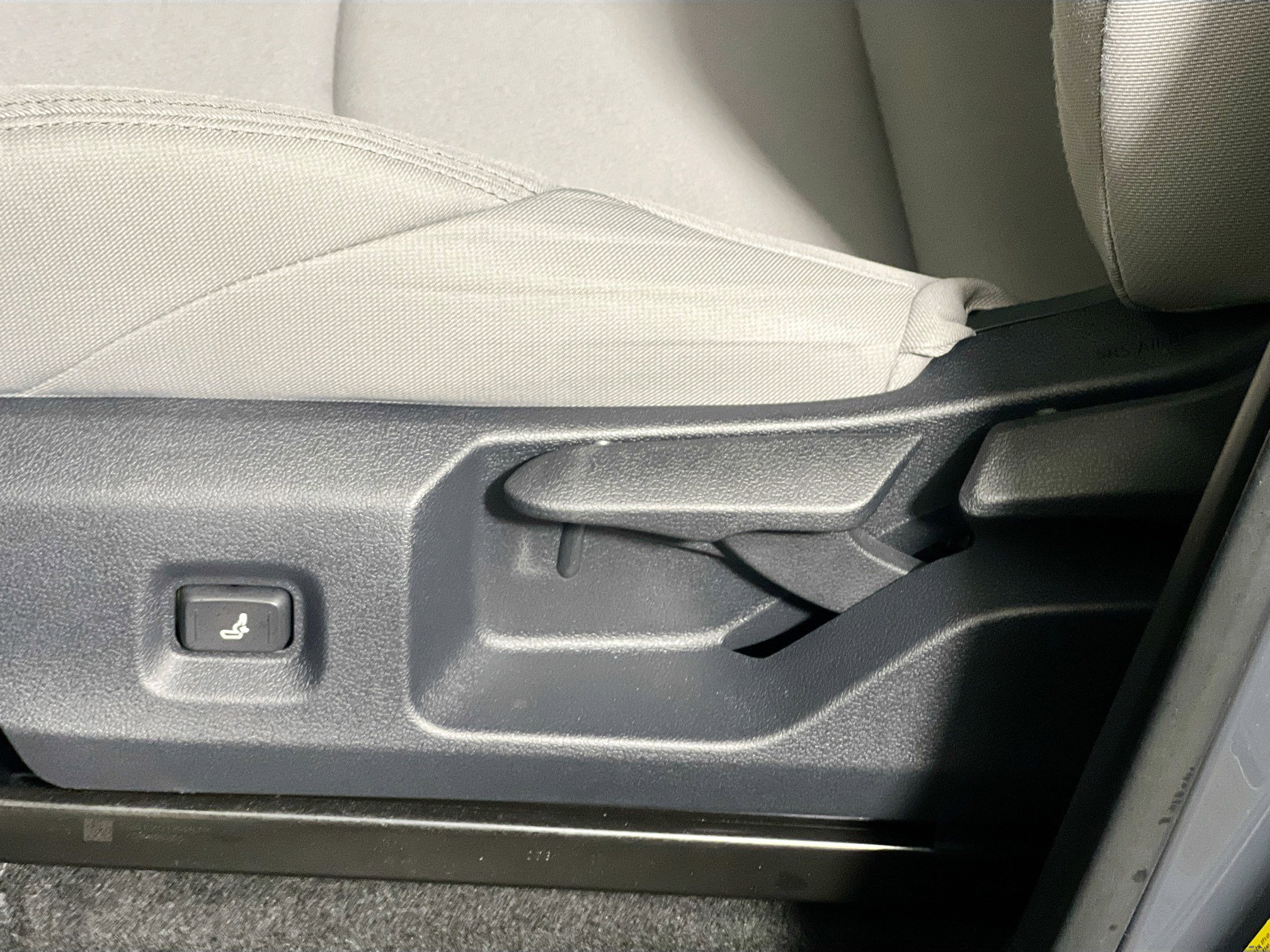 Used 2024 Toyota Tacoma SR5 w/ SR5 Upgrade Package image 15