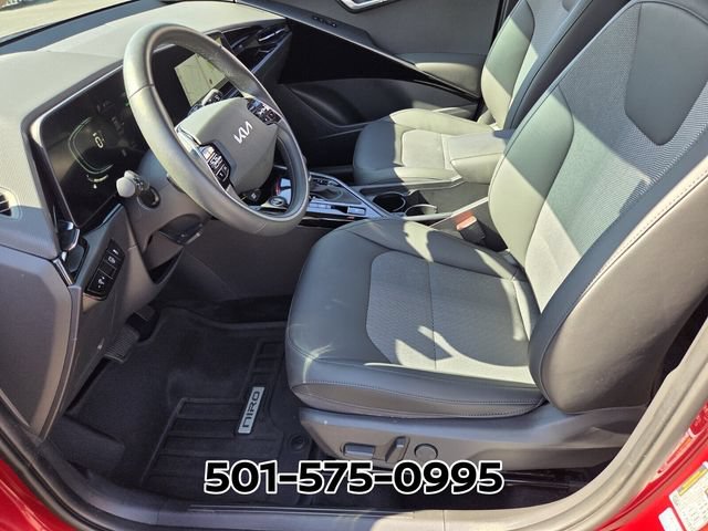 Used 2023 Kia Niro EX FWD image 10