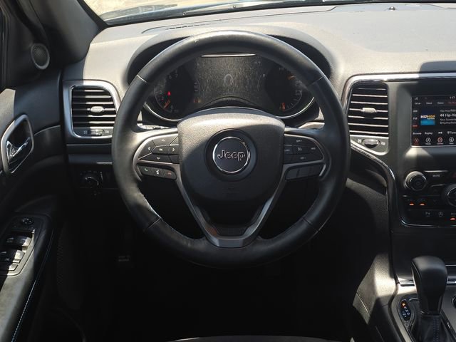 Used 2018 Jeep Grand Cherokee Laredo image 16
