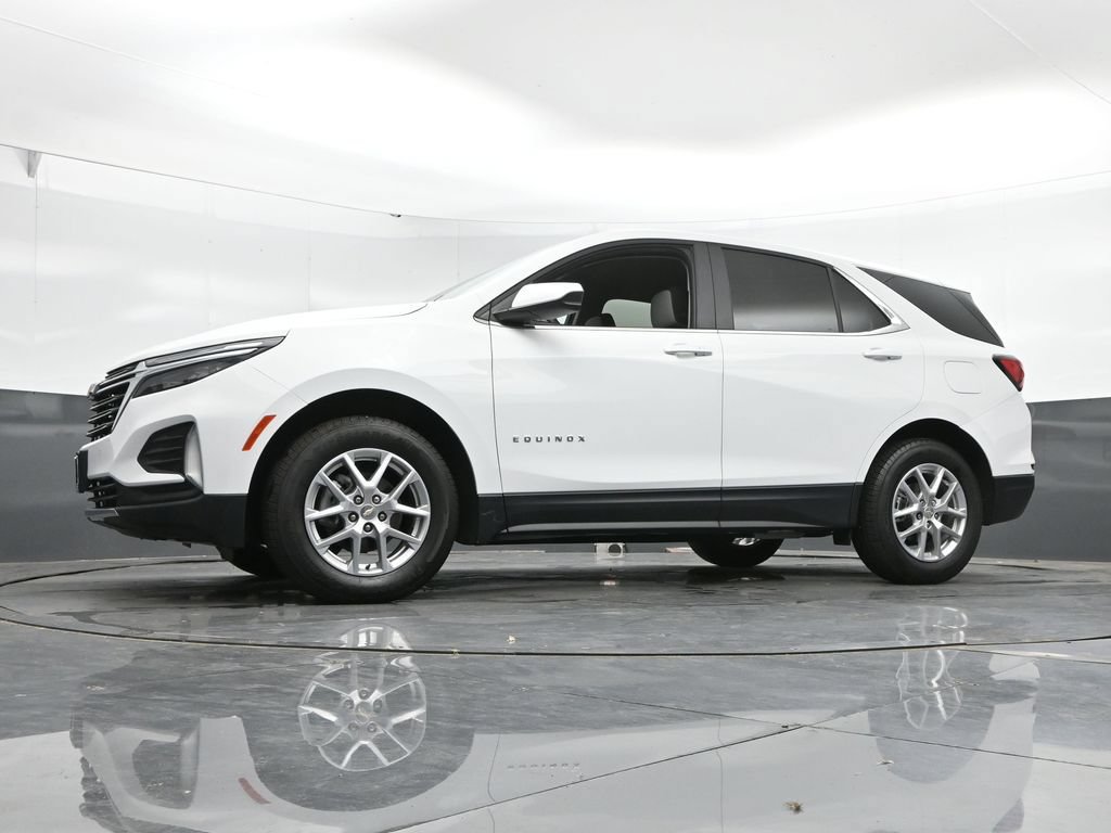 Used 2023 Chevrolet Equinox LT w/ Driver Convenience Package AWD/4WD image 42