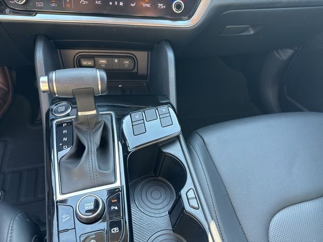 Certified 2025 Kia Sportage EX image 10