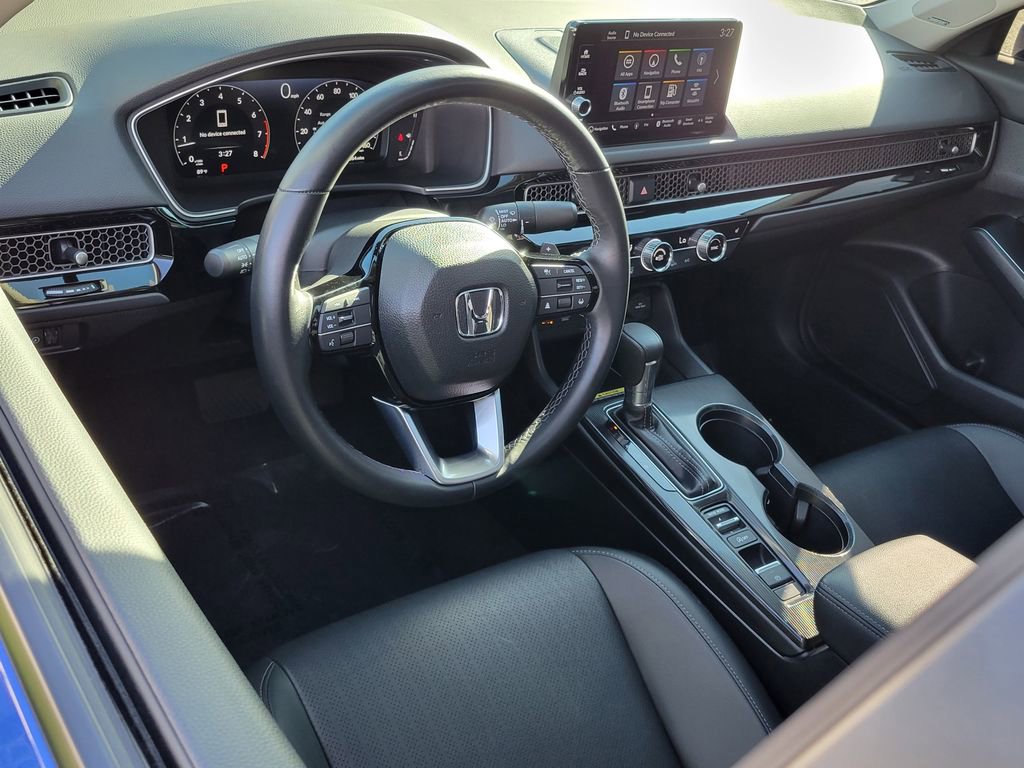 Used 2024 Honda Civic Touring image 3