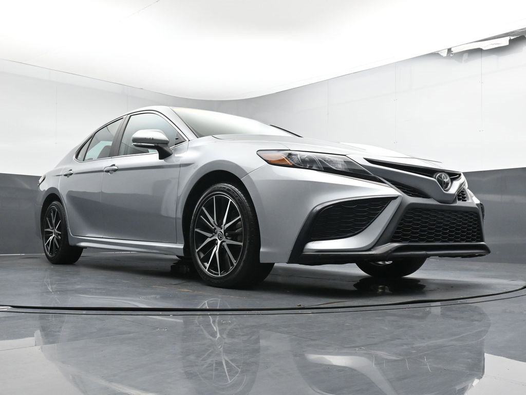 Used 2022 Toyota Camry SE image 36