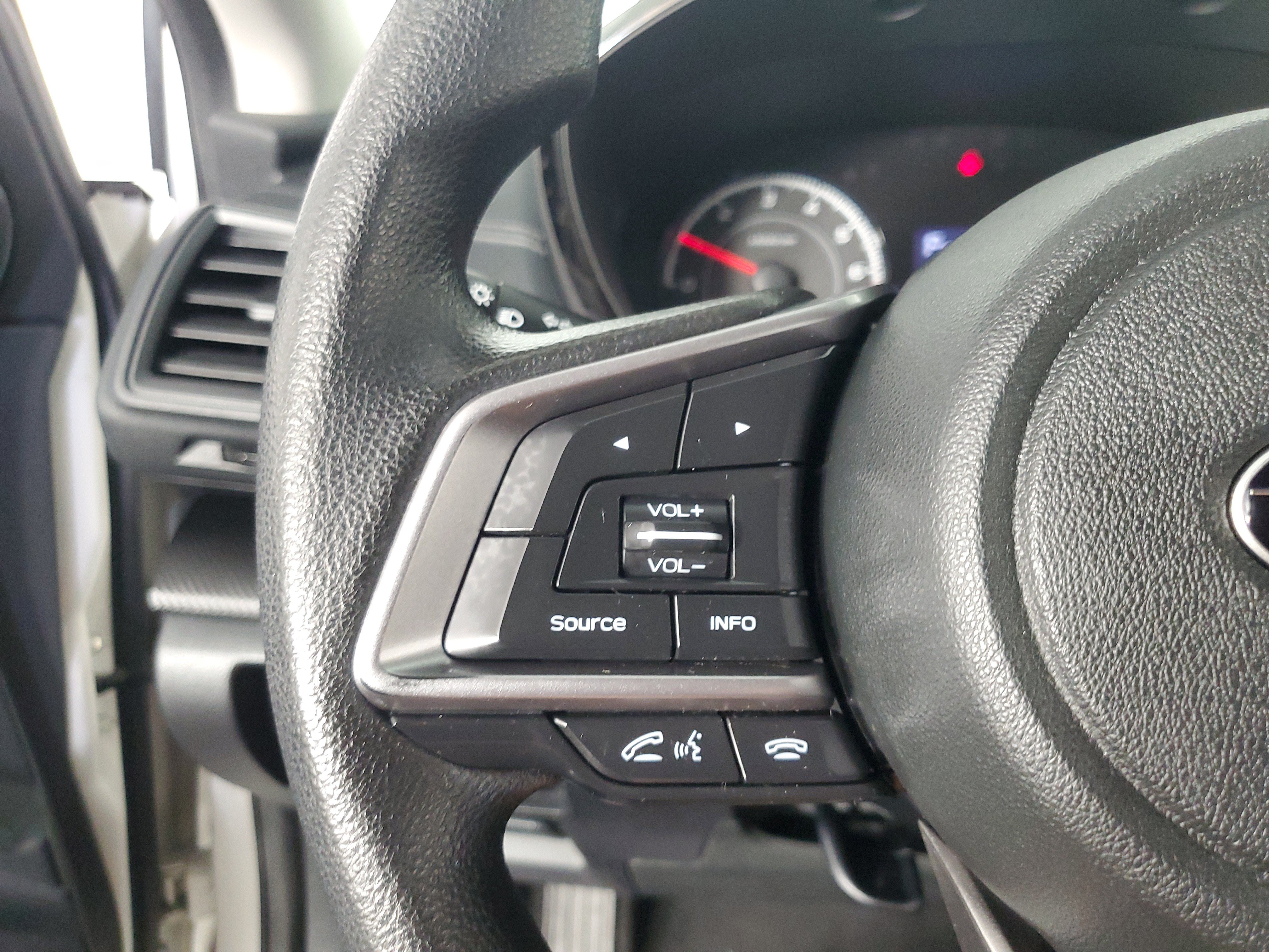 Used 2017 Subaru Impreza 2.0i AWD/4WD image 26