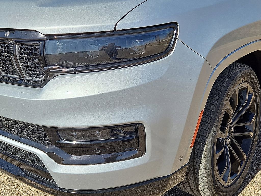 Used 2024 Jeep Grand Wagoneer L Series II w/ Quick Order Packagew 28T image 10