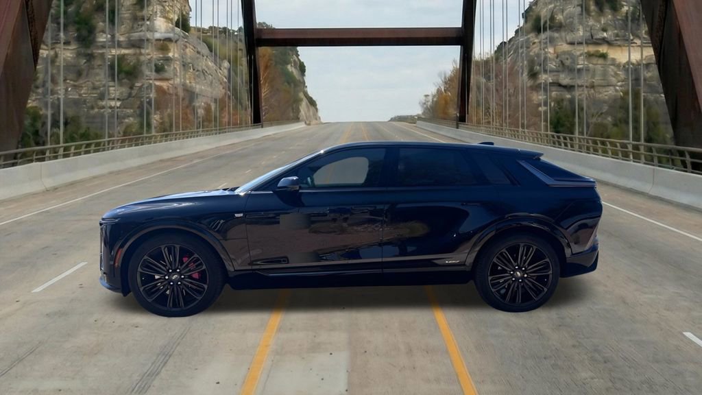 New 2026 Cadillac Lyriq V image 4