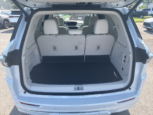New 2027 Buick Enclave Avenir AWD/4WD image 9