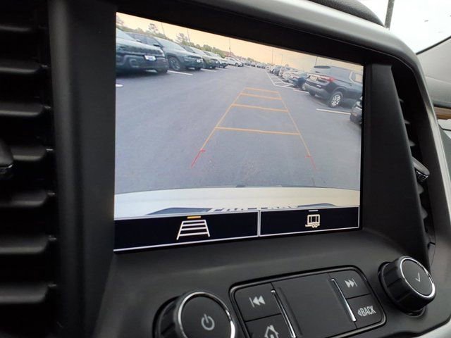 Used 2022 GMC Acadia SLE w/ Driver Convenience Package AWD/4WD image 13